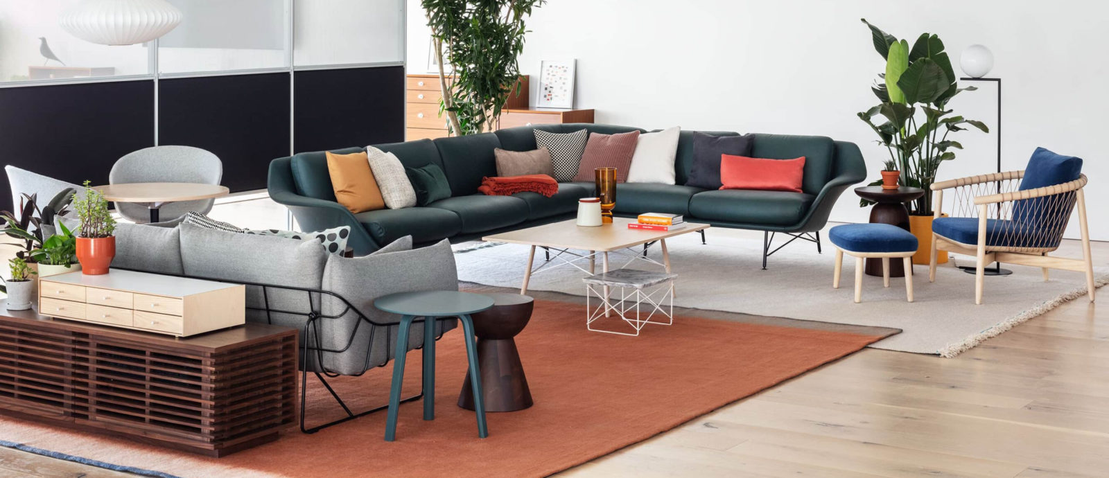 Ancillary lounge